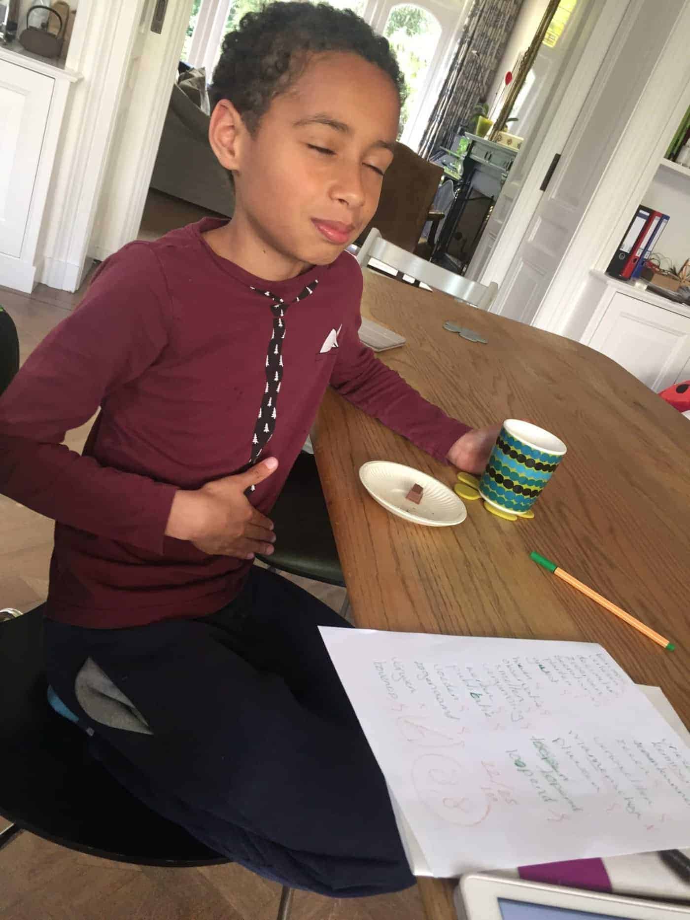 Noah (group 6) returned to the Netherlands after 3 years in Africa. Once back in the Netherlands, he continued with the online Dutch lessons for a while.