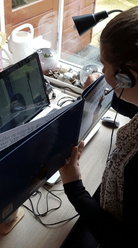 Read aloud from Dutch picture books via Skype